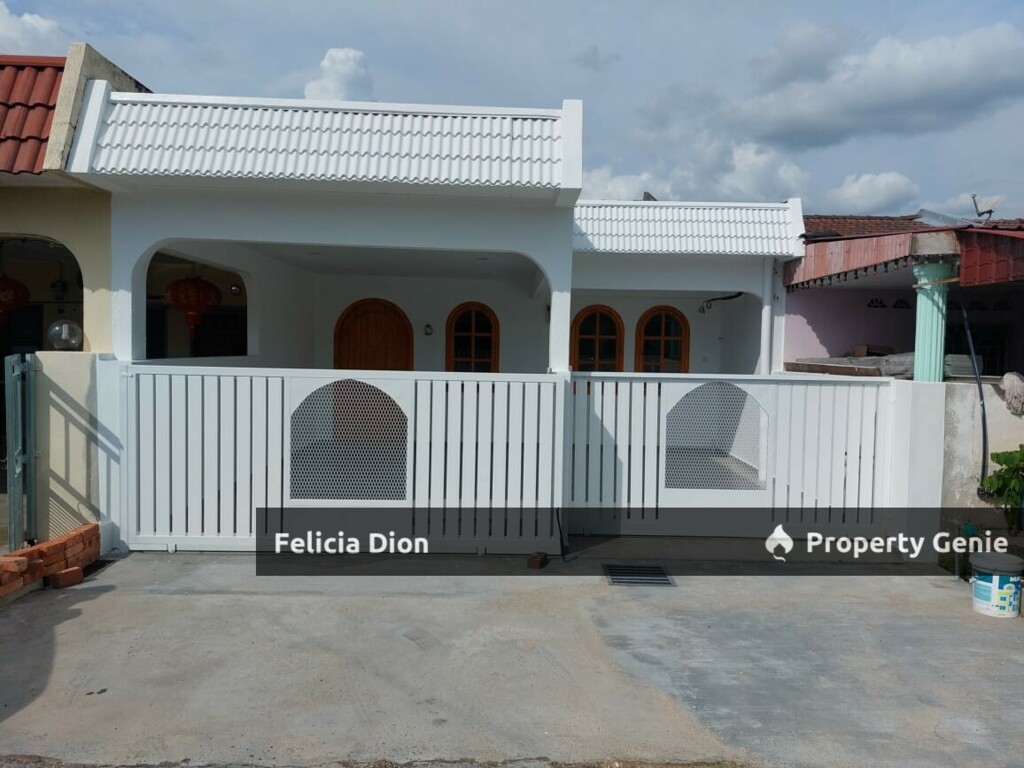 𝐌𝐚𝐥𝐢𝐦 𝐙𝐚𝐡𝐢𝐫 𝐒𝐢𝐧𝐠𝐥𝐞 𝐒𝐭𝐨𝐫𝐞𝐲 𝐓𝐞𝐫𝐫𝐚𝐜𝐞 𝐟𝐨𝐫 𝐒𝐚𝐥𝐞🏡FULLY RENOVATED