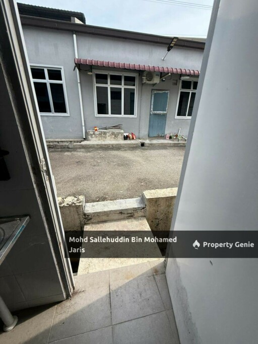 [OPEN TITLE] Teres Setingkat Pinggiran Putra, Pak Mahat Kuantan