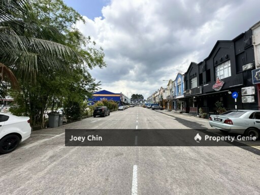 Taman University Freehold Shop For Sale 1.13Mil Only, Rental Yield 4.5%