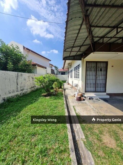 Pasir Puteh,Ipoh Freehold Single Storey Semi-D Chinese area