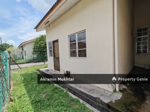 End Lot Single Storey Terrace House @ PKNS Antara Gapi.