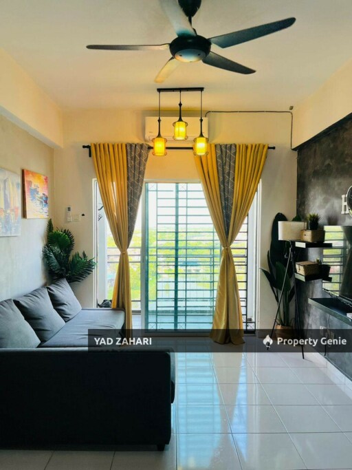 Pangsapuri Damai, Shah Alam | RM3350K - Below MV, Semi Furnished, Balcony Unblocking View & Facing Lake Sunset View