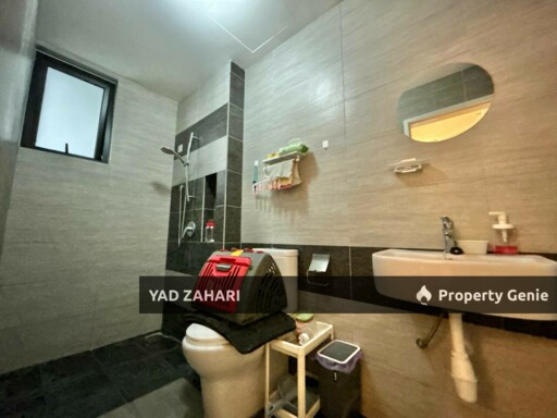 Aster Residence, Kuala Lumpur | RM650K - Condominium with Balcony & Linked Bridge with MRT