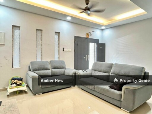 🛠️Beautifully Renovated & Move-In Ready 2.5 Storey Terrace for Sale @ Senai 📍 Taman Scientex Senai 🚗 6KM to Senai International Airport