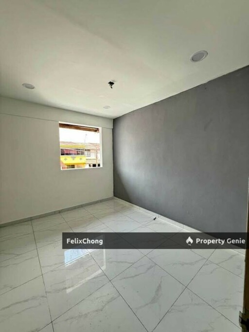 Taman Johor Jaya 2 Sty Low Cost,Jalan Teratai,Johor Bahru,Renovated,Extend