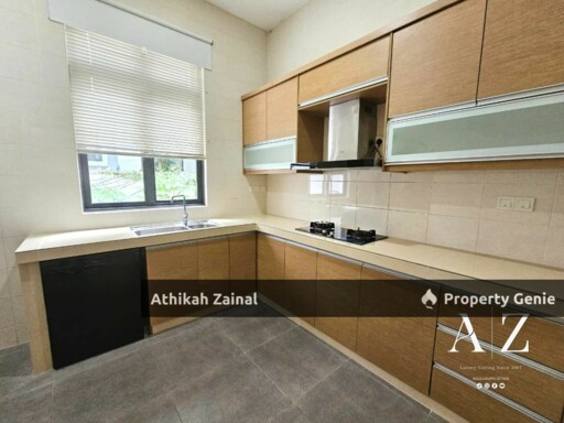 SERENE KIARA, SRI HARTAMAS | 3 STOREY END LOT SEMID WITH GREAT LAND AREA