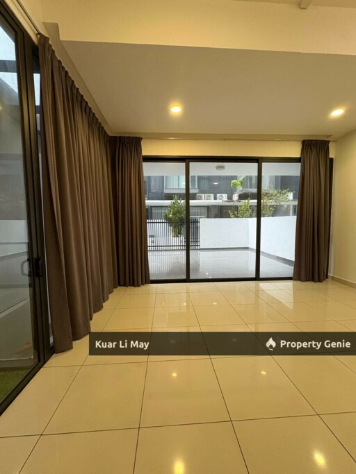 Empire Residence
