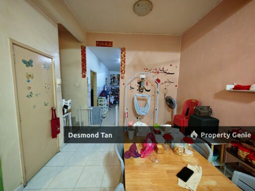 Park Avenue, Seremban 2, Garden Avenue, Semi Renovated, (Facing No House)