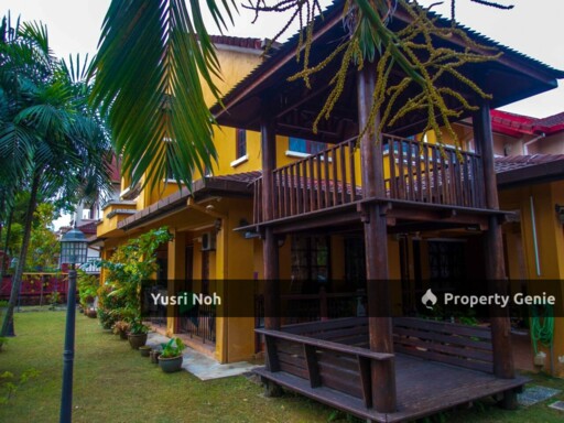 URGENT FOR SALE : 2 Storey Terrace House Corner Lot Jalan Adang Bukit Jelutong Shah Alam