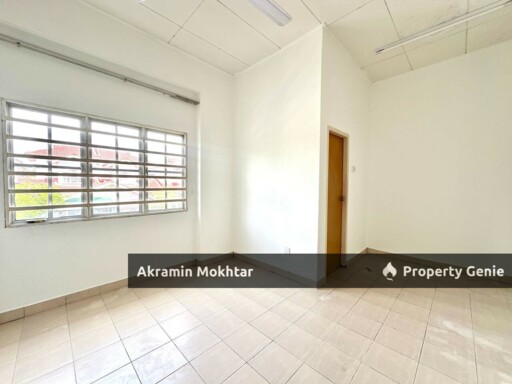 Double Storey Terrace Intermediate Seksyen 5, Kota Puteri, Rawang