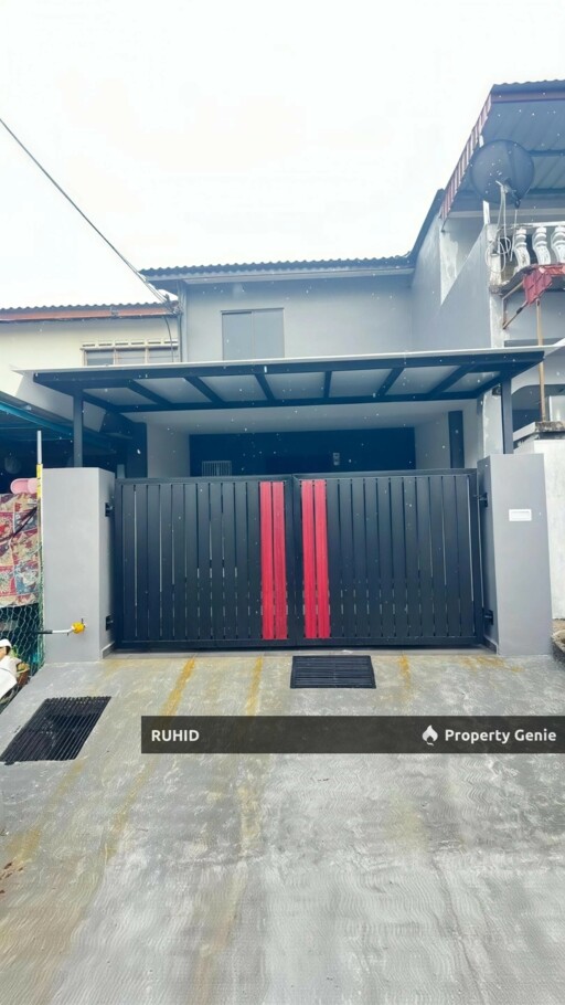 Renovated 3 Bedroom Double Storey House In Taman Skudai Baru