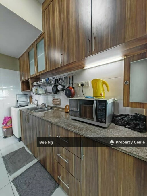 The Sky Executive Suites @ Bukit Indah/2bedroom/corner Lot