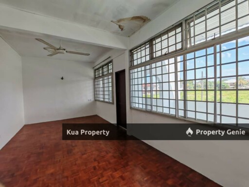 Double Storey Semi Detached House For Sale! Located at Jalan Pisang Timur