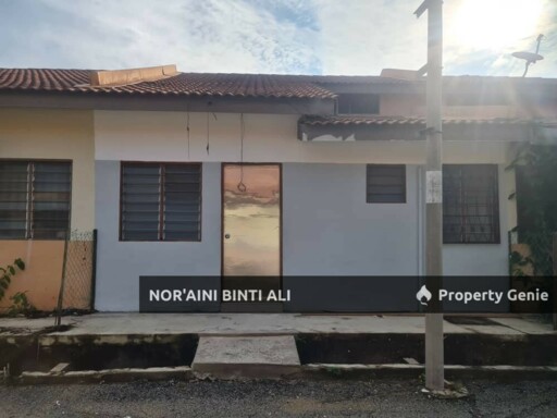 utk dijual rumah teres Tmn Gambang Damai Kuantan