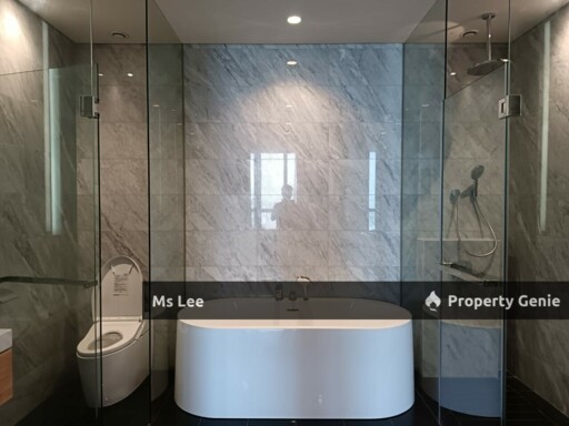 The Conlay @ KLCC-Near Pavilion Mall & MRT, Level 42 TRX View, Brand New, Ready Now