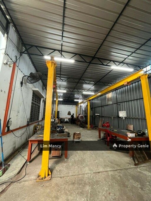 Kempas Utama Light Industrial Detached Factory For Rent