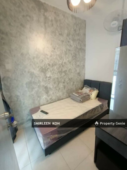 Male Room Renting at Suriamas Suites Condominium @ Larkin JB Town