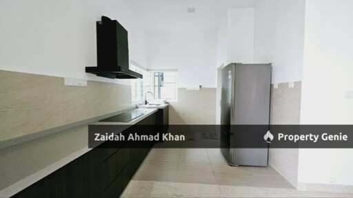 Jacaranda Garden Residence 3 Storey Bungalow For Rent