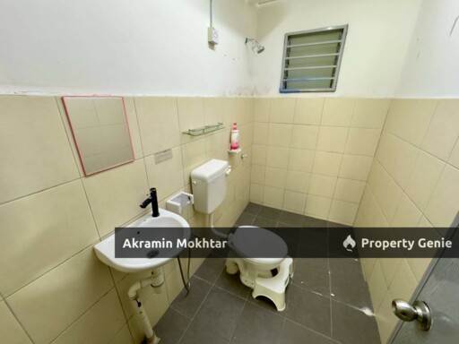 FREEHOLD, LOW LEVEL, RENOVATED & 2 PARKING | PANGSAPURI GAPURA BAYU JADE HILLS, KAJANG