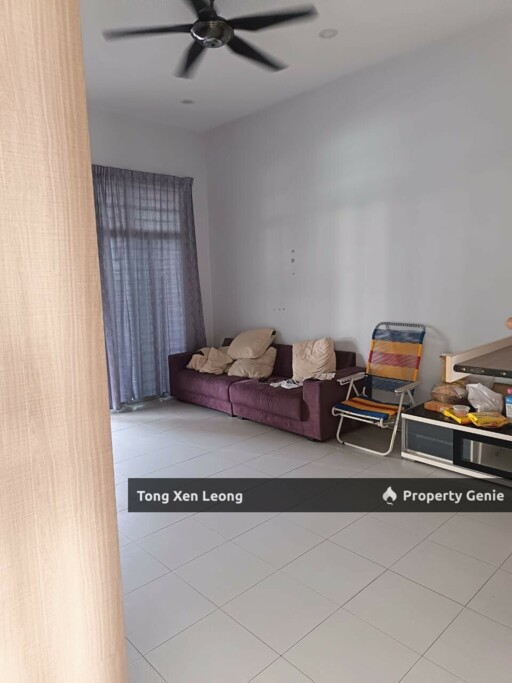 Freehold Partially-Furnished Terrace Home in Tanjung Minyak