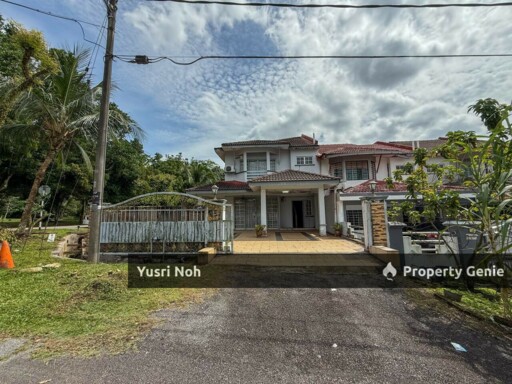 Corner Lot Double Storey Taman Saujana Puchong SP10