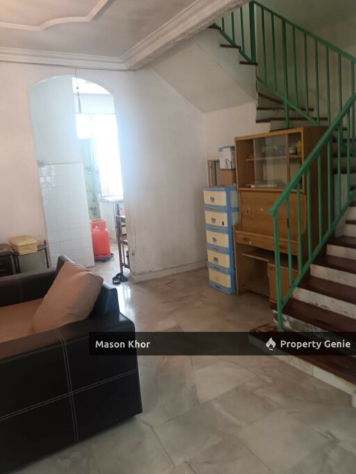 TAMAN NIRWANA 2-STOREY TERRACE 1098sf PARTIALLY RENO ALMA