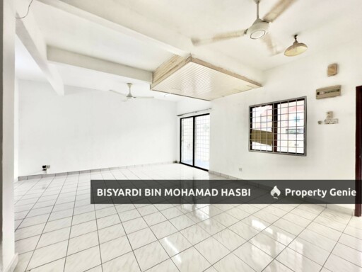 HOT LOCATION‼️ & SPACIOUS UNIT‼️ Double Storey Jalan Turmalin, Seksyen 7 Shah Alam.