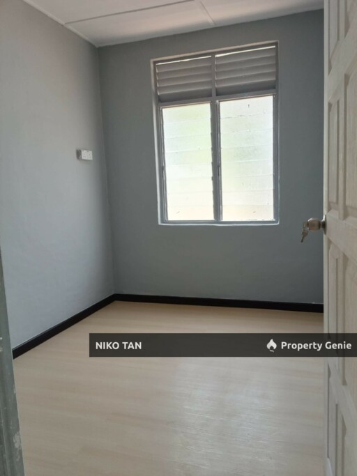 Jalan Semangat 1Sty Bungalow Taman Sri Lambak Kluang For Sale