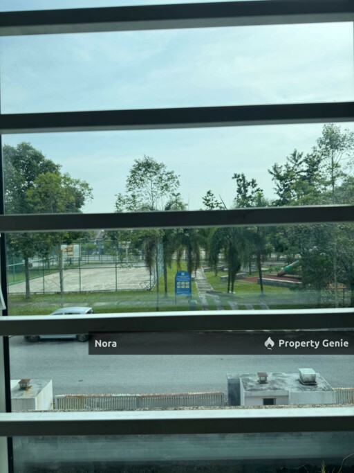 Laman Orkid, Nilai Impian