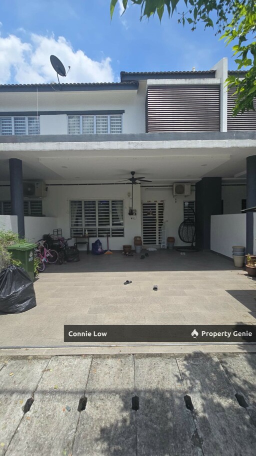 Fully Renovated Double storey terrace Taman Klebang Ria for Sale🎉  ✅ 4 Bedrooms ✅ 3 Bathroom ✅ Size 22'x62' ✅ Fully Renovated unit ✅ Freehold ✅ Land area approximately 1367sqft ✅ Selling Price RM450k