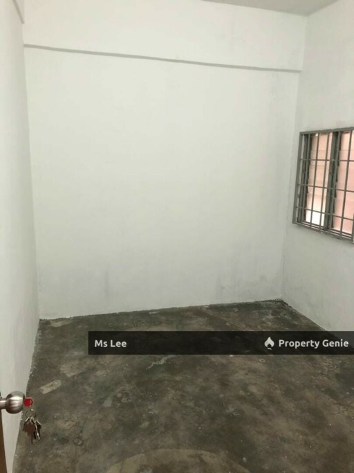 2nd floor Shop Apartment RM 400 (Pasar Malam)-Taman Sentosa @ Klang-Ready 15/7 or 31/7