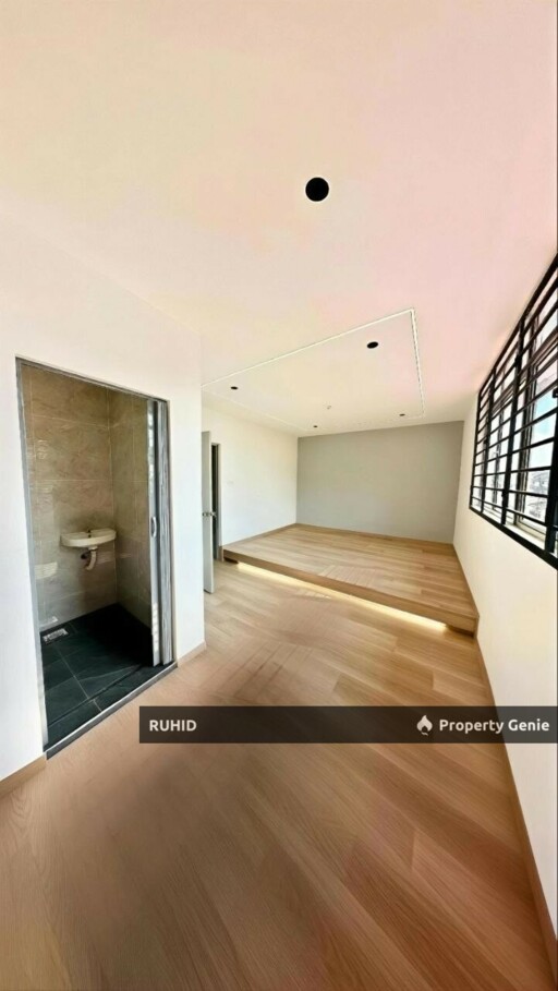 Taman Skudai Baru Fully Renovated 5-Bedroom Double Storey Terrace House for Sale