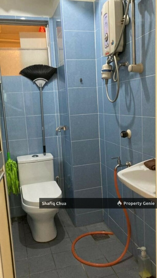 Well Kept 3 Bedroom Unit 1 Car Park Flora Damansara Apartment For Sale