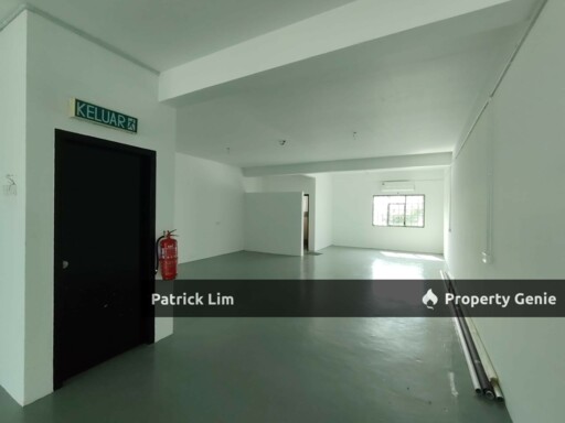 Kota Laksamana 1st Floor Shoplot - Hot Commercial Space For Rent