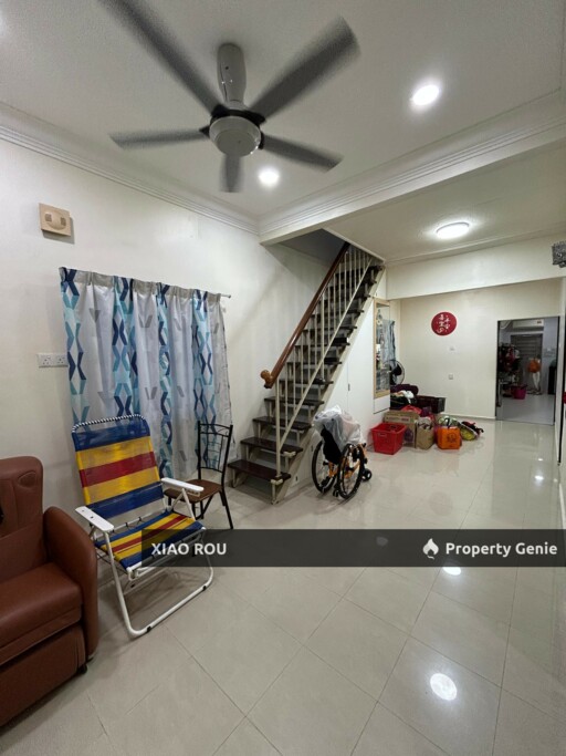 Ujong Pasir Singer Storey Terrace with attic floor For Sales