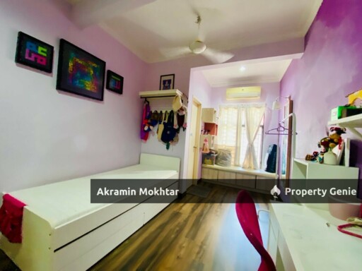 RENOVATED | TAMAN RIANA UKAY 2 STOREY TERRACE CORNER LOT