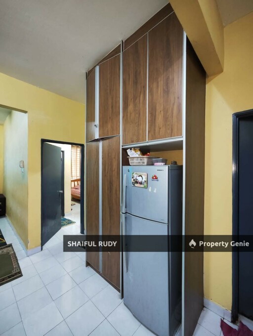 WANT TO SALE. APARTMENT 162 RESIDENSI, KM 12 JALAN IPOH RAWANG, 68100 BATU CAVES, SELANGOR