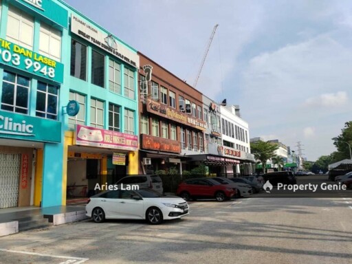 Mount Austin 3 Storey Shoplot /Whole Block For Rent