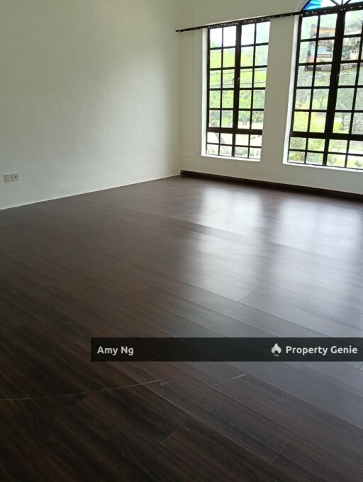 Meru Valley 2.5 Storey Town House Endlot For Sale