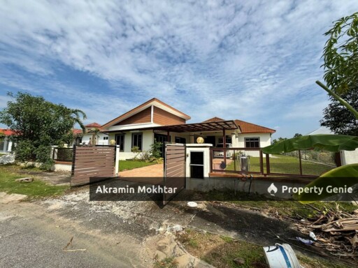 Freehold & Partially Furnished | Single Storey Bungalow Idaman Villa Bandar Sri Sendayan, Seremban