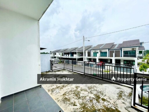 END LOT🔥🔥Double Storey Taman Semarang Indah @ Dengkil