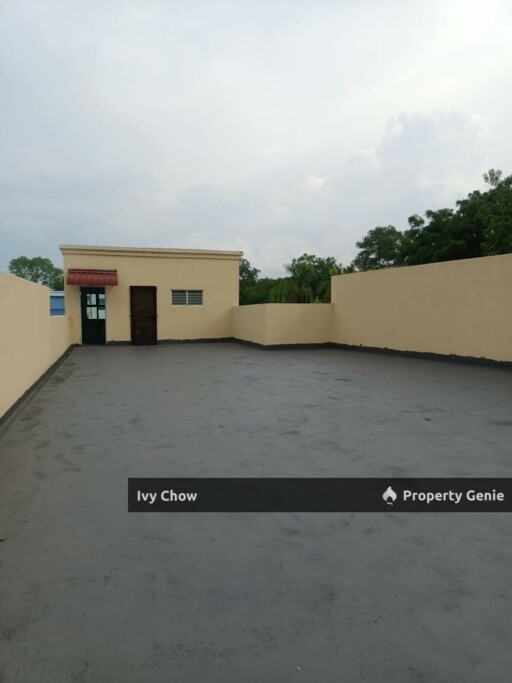 Double Storey Factory for Rent