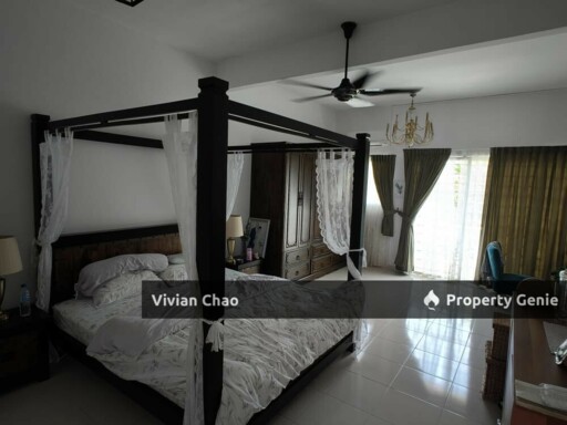 Beautiful Fully Renovated 3Storey Terrace Thompson Pines for Sale