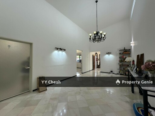 Taman Chateau, ipoh town area bungalow for sale, furnished and renovated, peaceful, over 10k sq ft