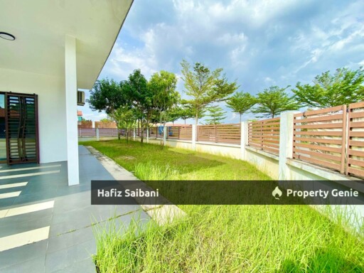Corner Lot Double Storey  Link Pentas 6 Alam Impian Shah Alam