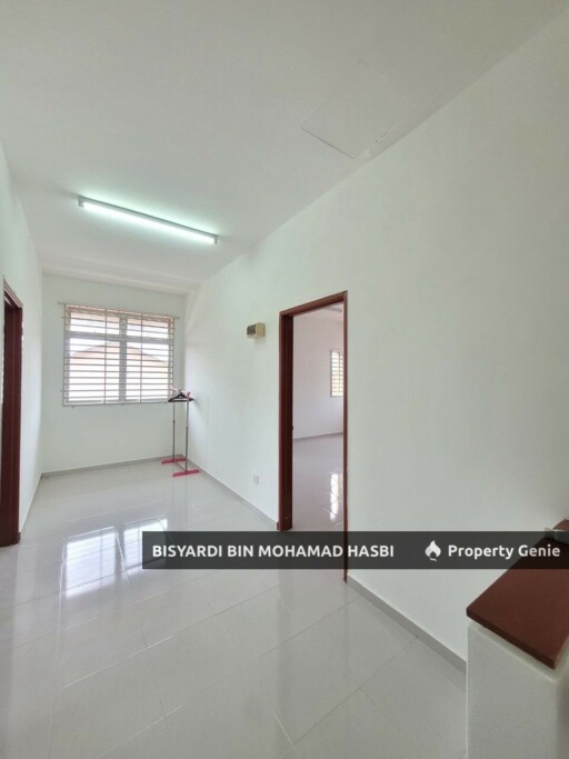 END LOT 2 STOREY TAMAN BUKIT GALENA, SEREMBAN .