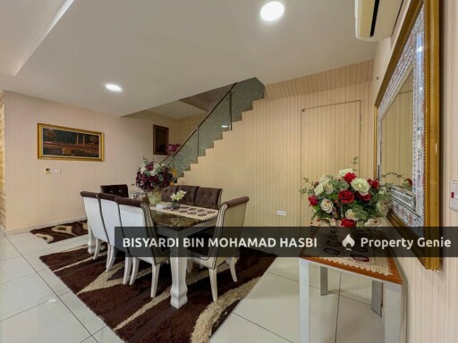 5,304 sq.ft CORNER LOT 2 STOREY SEMI DETACHED, TAMAN VILLA PERDANA, KAJANG .