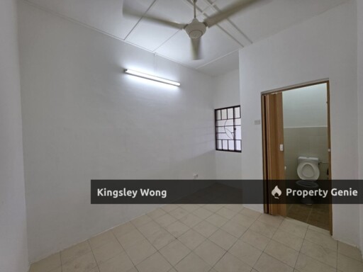 Botani Freehold Facing Field Single Storey Terrace House Renovated Unit