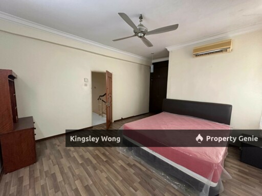 Gunung Rapat Freehold 2.5 Storey Terrace House Simple Renovated Partial Furnished