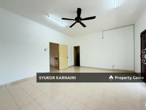 Double Storey Superlink Lorong Az Zaharah, Puncak Alam